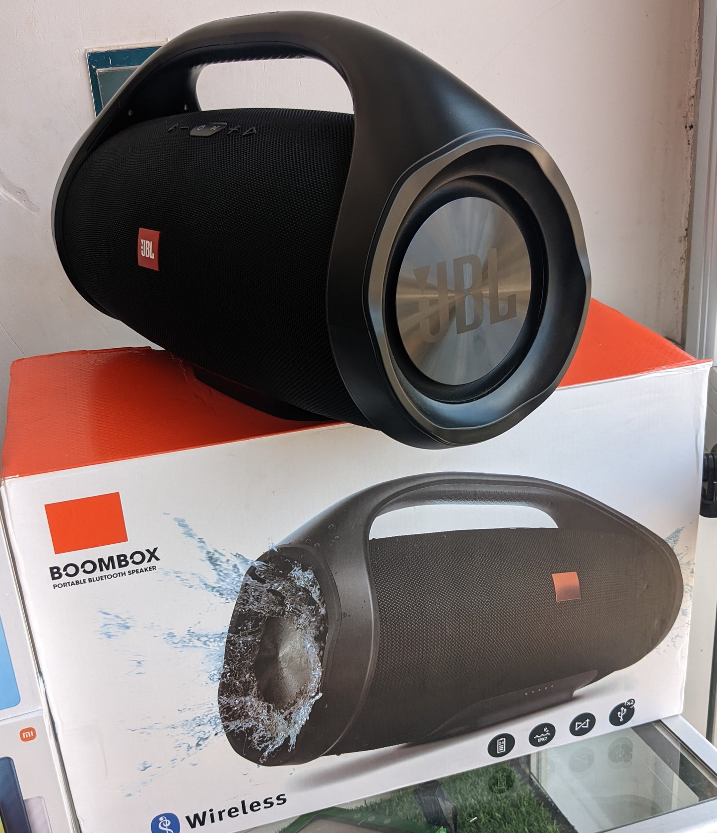 Boombox 2 (Generico) – Som Potente e Imersivo para Casa, Jardim ou Festa