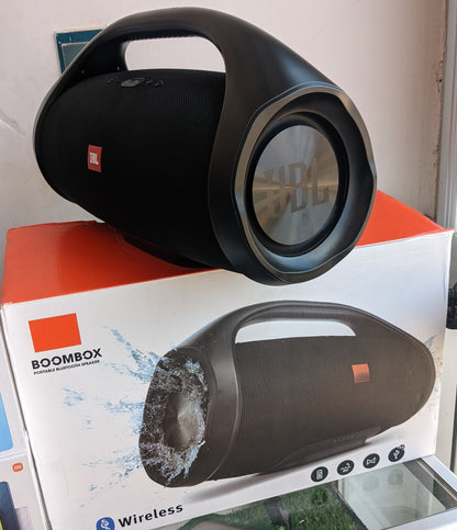 Boombox 2 (Generico) – Som Potente e Imersivo para Casa, Jardim ou Festa